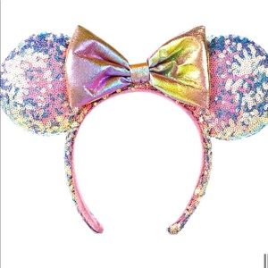 Earidescent 50th Anniversary Disneyworld Sequin Minnie Ears